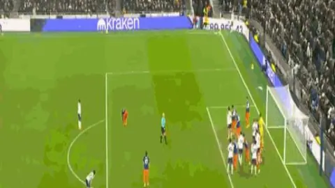 [德甲对决]多特蒙德狂扫六分，力克沃尔夫斯堡