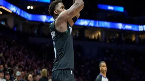 王曼昱战胜迪亚兹，轻松三局进WTT重庆赛女单16强